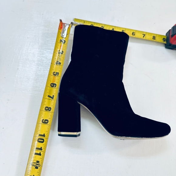 Michael Michael Kors black velvet ursula bootie block heel sz 5.5M - Picture 4 of 11